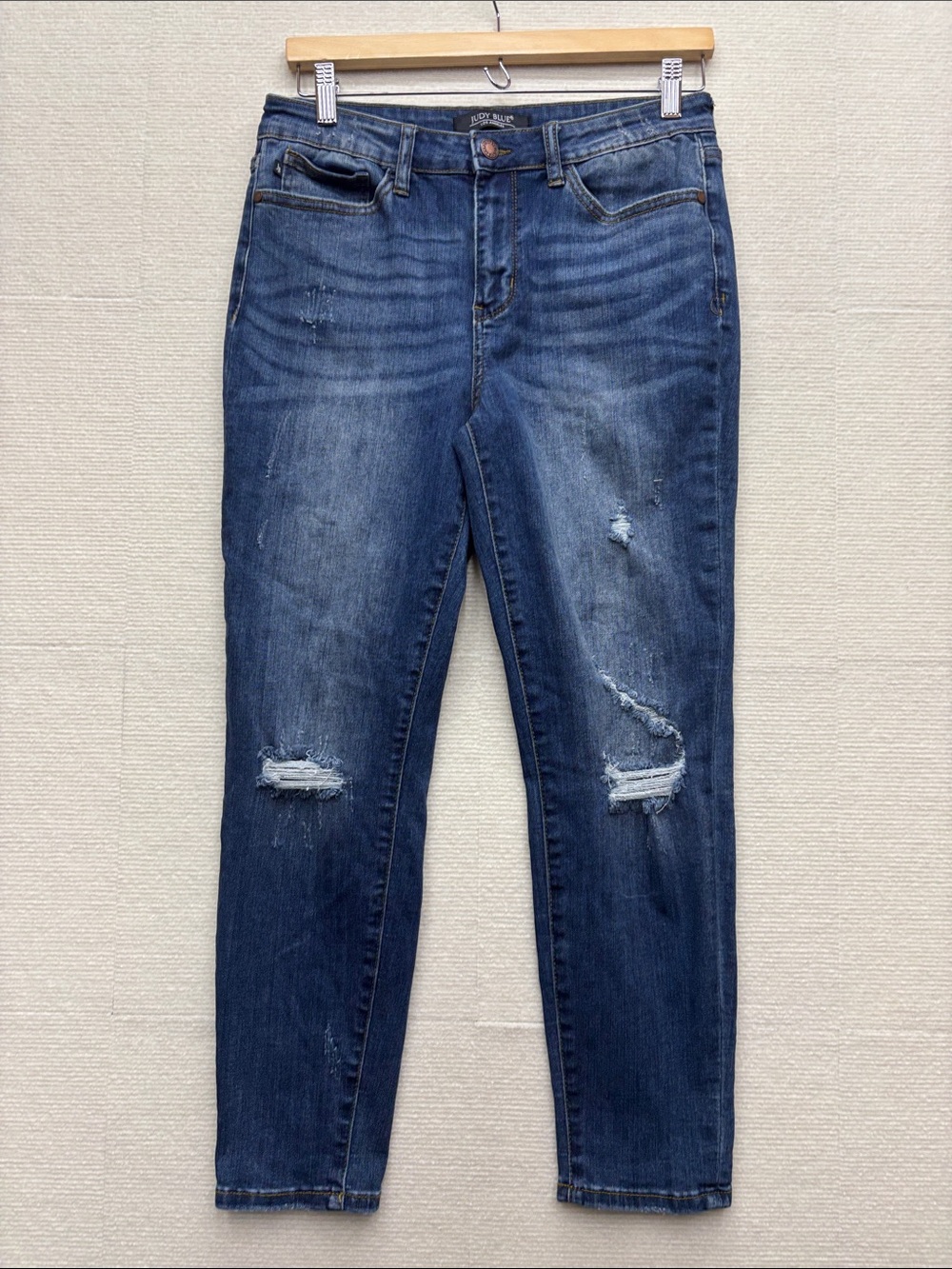 Judy Blue relaxed fit 31 Dark Blue Distressed Women’s Jeans